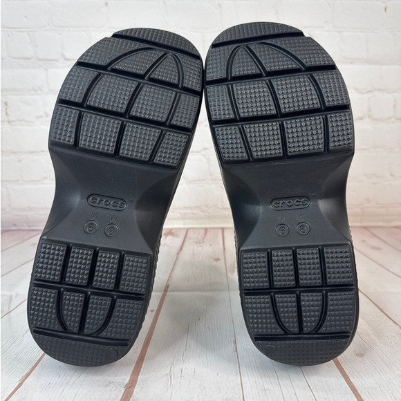 Crocs Stomp Rosette Mary Jane Black Red Rose Platform Clog Sandals M Sz 6/W Sz 8 - Picture 9 of 9